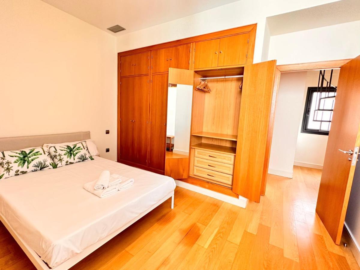 Penthouse Near Cathedral Private Rooftop Private Parking Sevilha Exterior foto